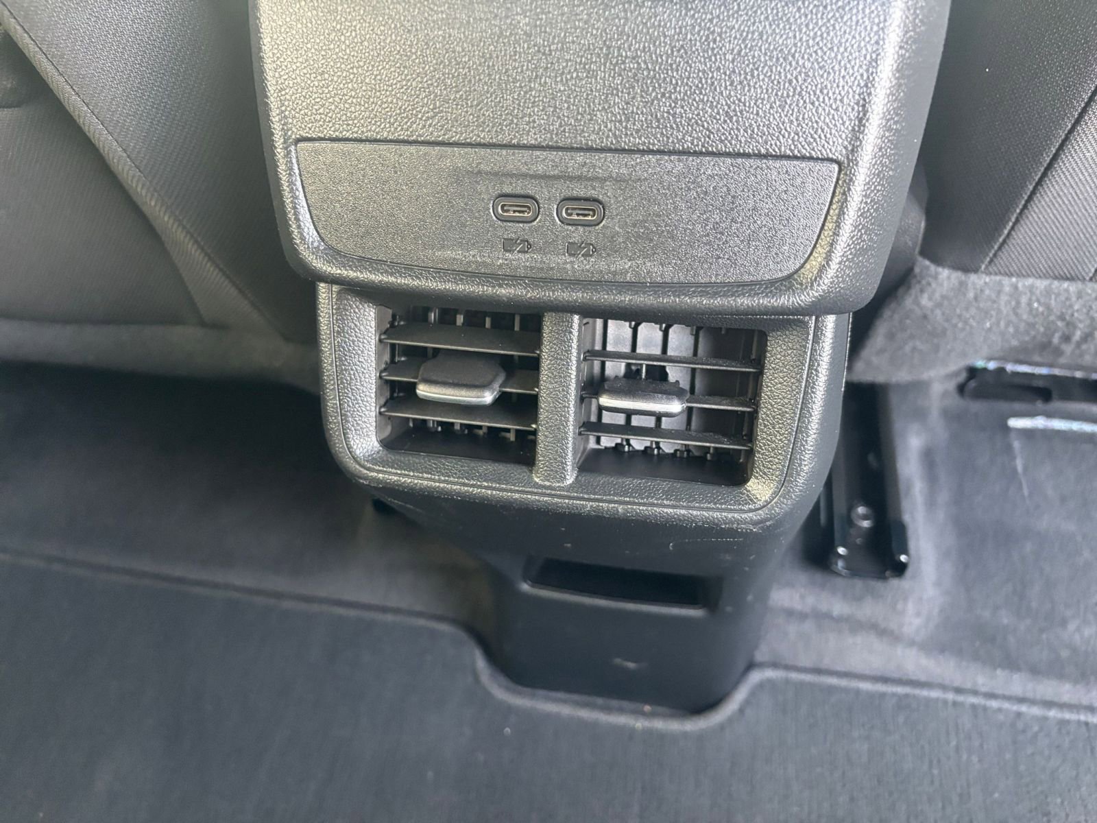 Used 2025 Chevrolet Equinox LT FWD image 23