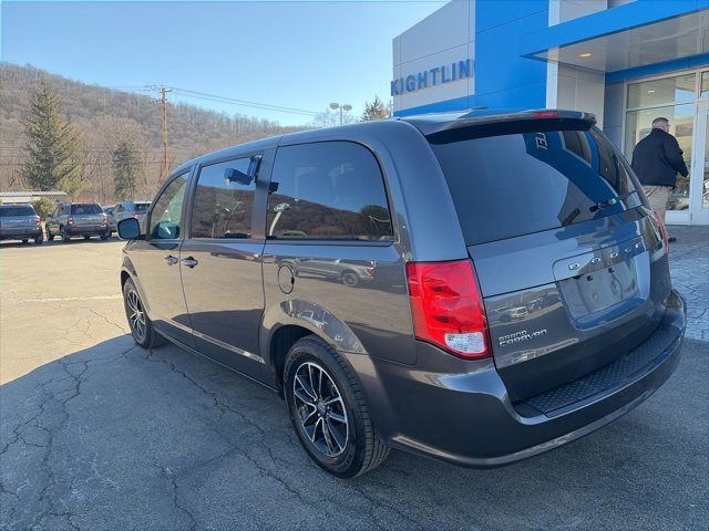 Used 2018 Dodge Grand Caravan SE image 5