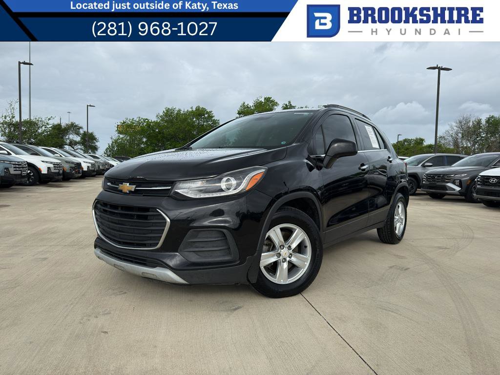Used 2020 Chevrolet Trax LT w/ LT Convenience Package image 1