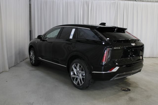 New 2027 Cadillac Optiq Luxury AWD/4WD image 32