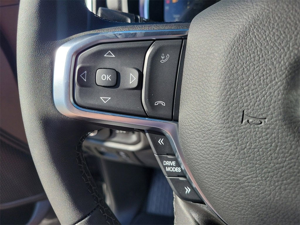 New 2026 RAM 1500 4x4 Crew Cab image 9