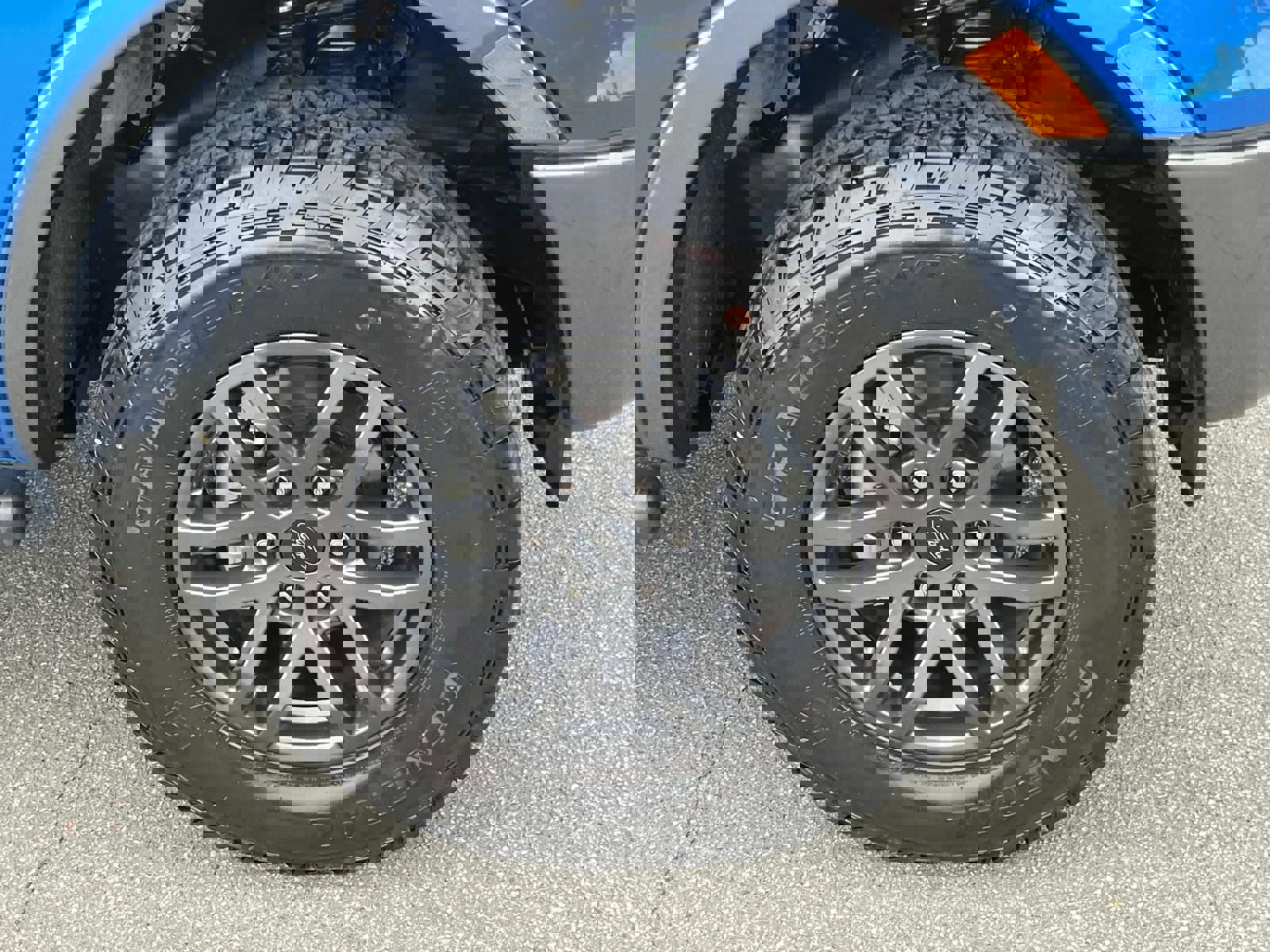 Used 2021 Ford Ranger Lariat w/ Tremor Off-Road Package image 12