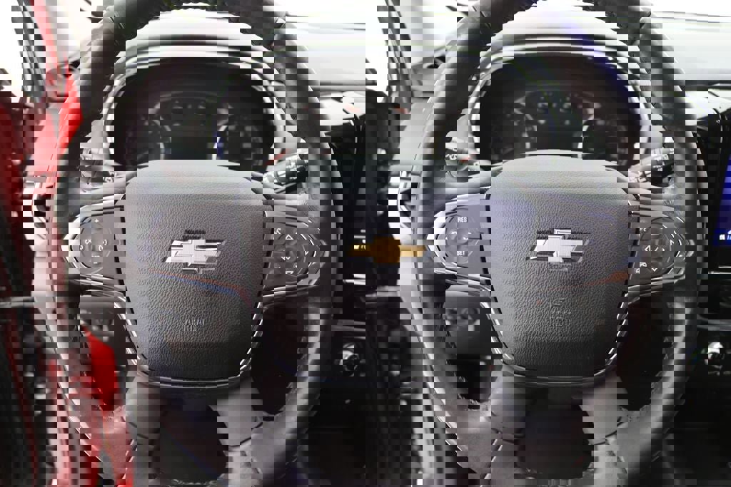 Used 2020 Chevrolet Traverse LT image 17