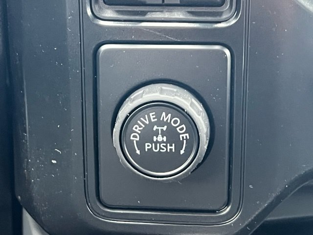 New 2026 Ford F350 Lariat RWD image 9