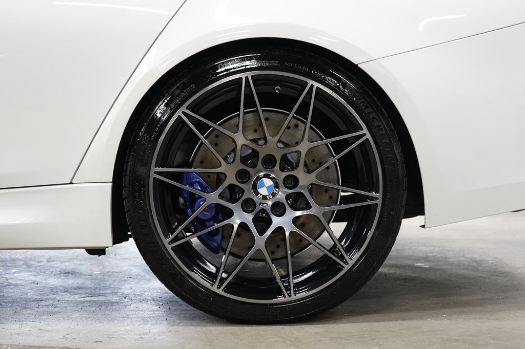 Used 2018 BMW M3 RWD image 41