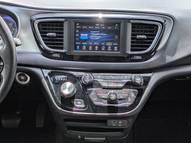 Used 2020 Chrysler Pacifica Touring w/ S Appearance Package FWD image 26