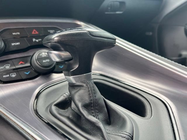Used 2018 Dodge Challenger R/T w/ Driver Convenience Group RWD image 22