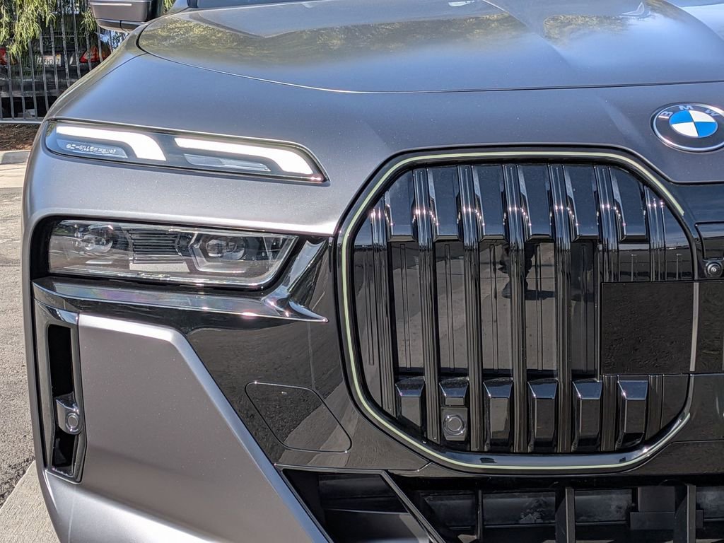 New 2026 BMW 740i image 20