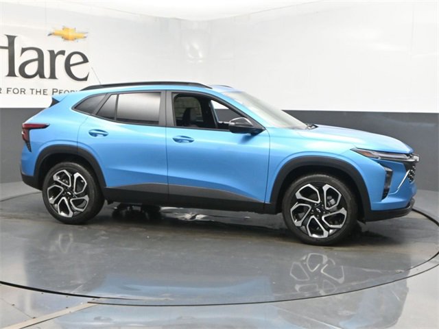 New 2025 Chevrolet Trax RS w/ Sunroof Package