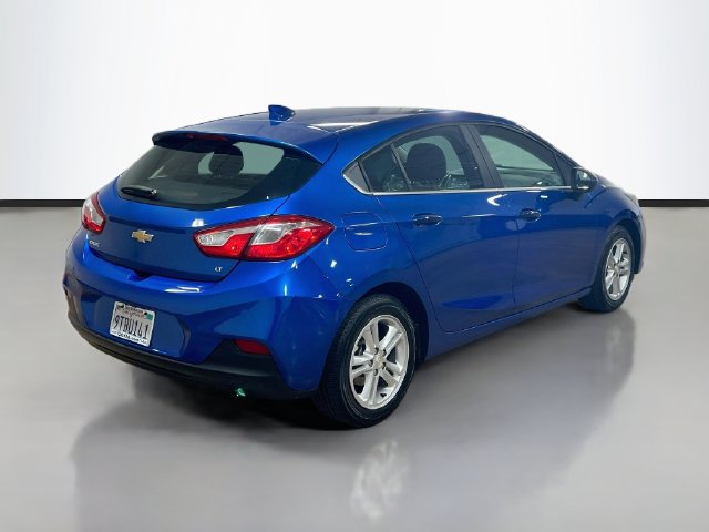 Used 2017 Chevrolet Cruze LT w/ Convenience Package FWD image 7