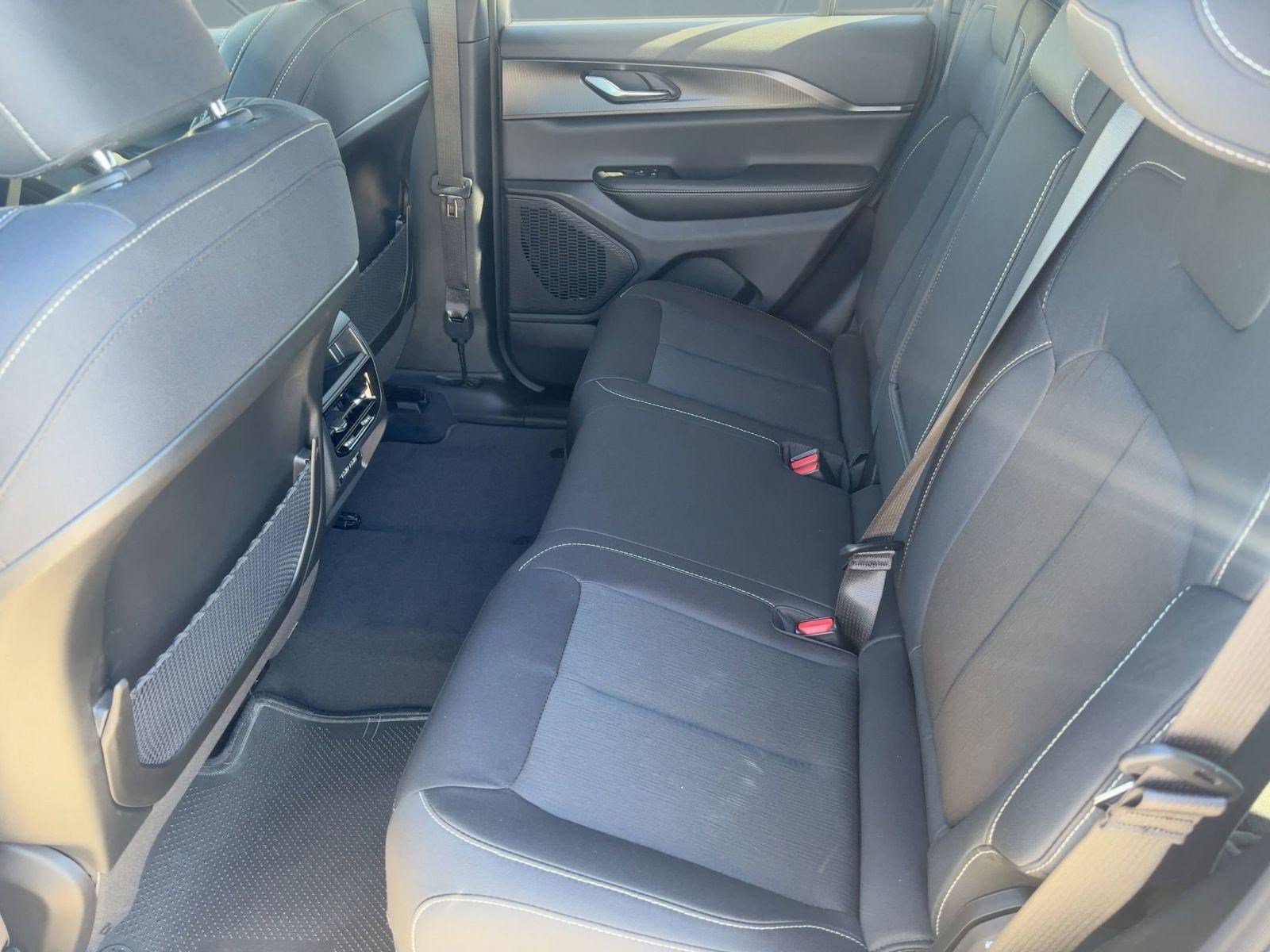 New 2026 Jeep Grand Cherokee Laredo X AWD/4WD image 14