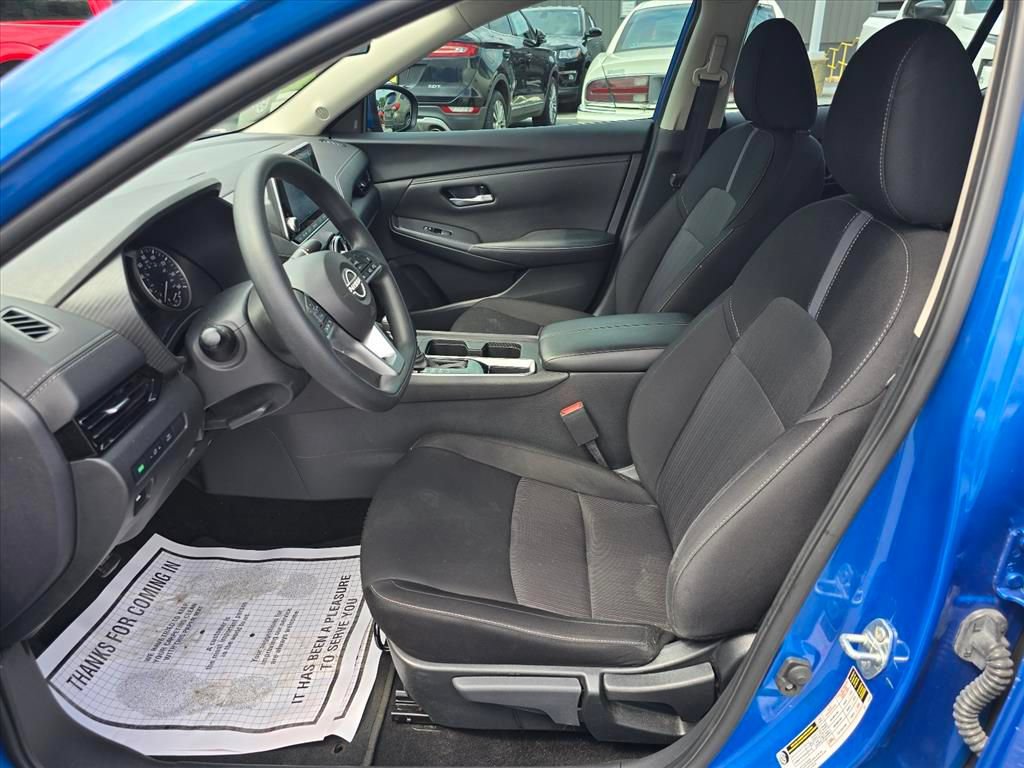 Used 2024 Nissan Sentra SV FWD image 11