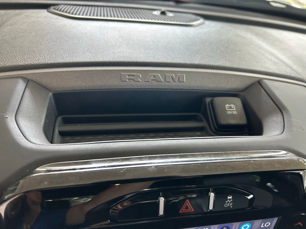 Used 2024 RAM 3500 Tradesman w/ Chrome Appearance Group AWD/4WD image 51