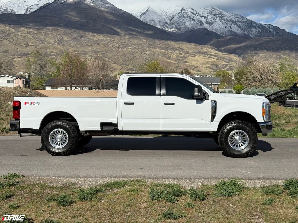 Used 2023 Ford F350 XLT image 8