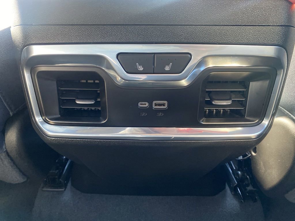 Used 2023 Chevrolet Silverado 1500 High Country w/ High Country Premium Package image 11