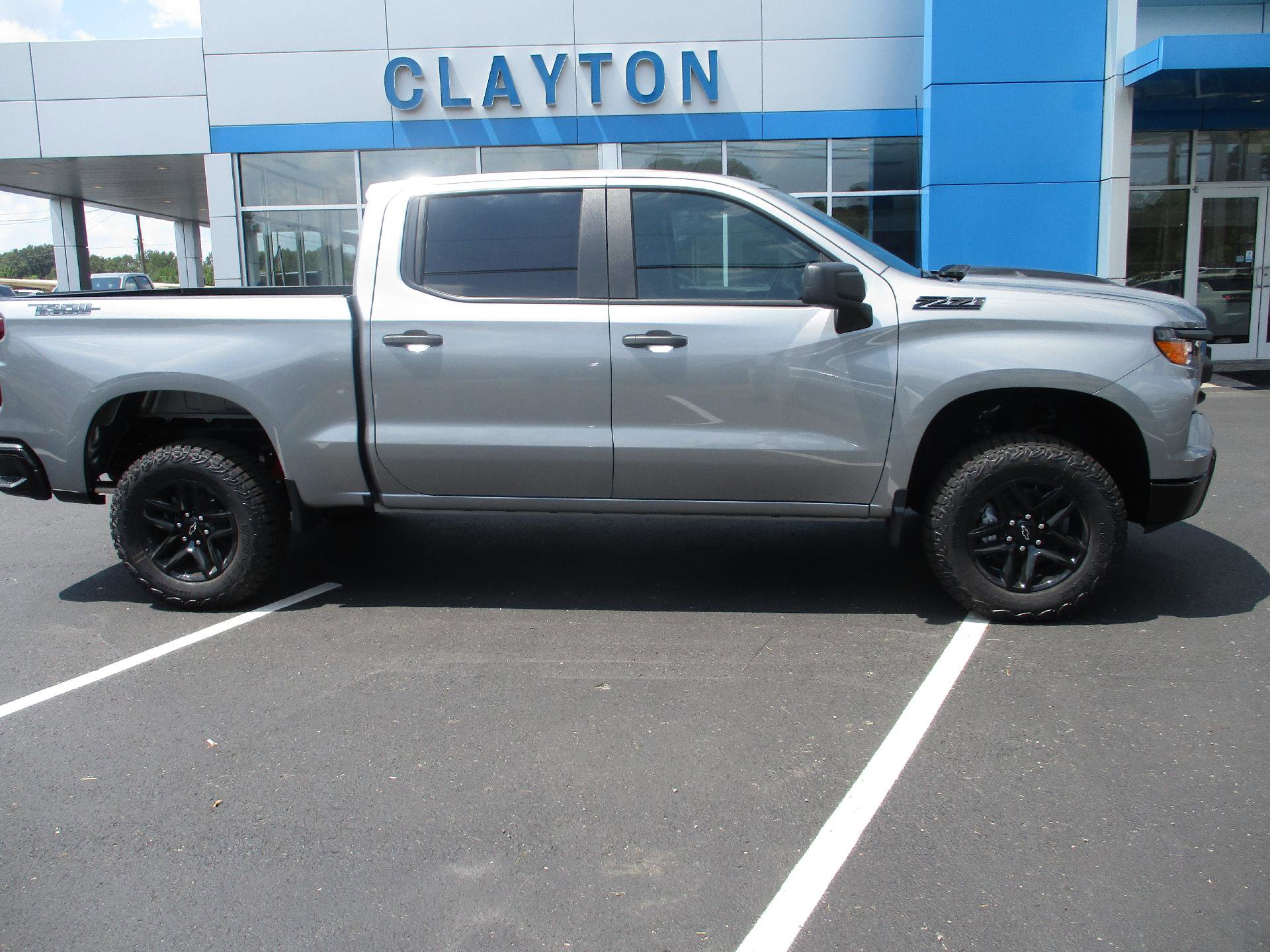 New 2026 Chevrolet Silverado 1500 Custom Trail Boss w/ Dark Appearance Package image 2