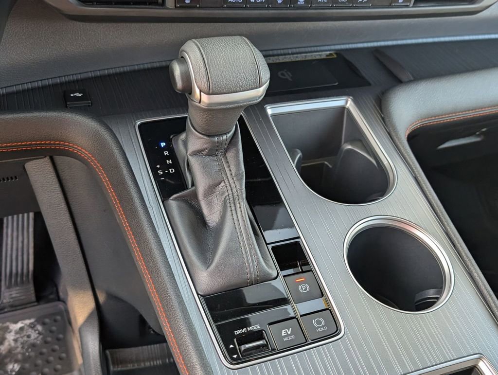 Used 2022 Toyota Sienna XSE image 31