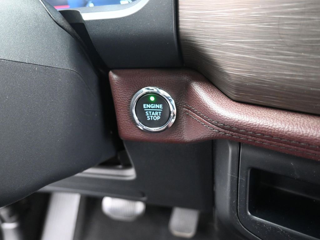 Used 2024 Ford Expedition Limited image 20