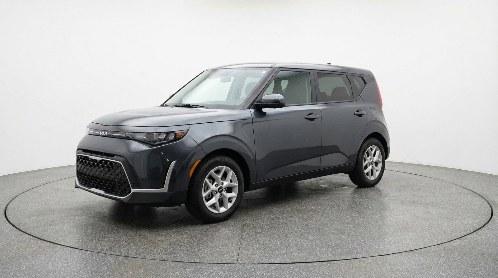 Used 2025 Kia Soul LX w/ LX Technology Package image 3