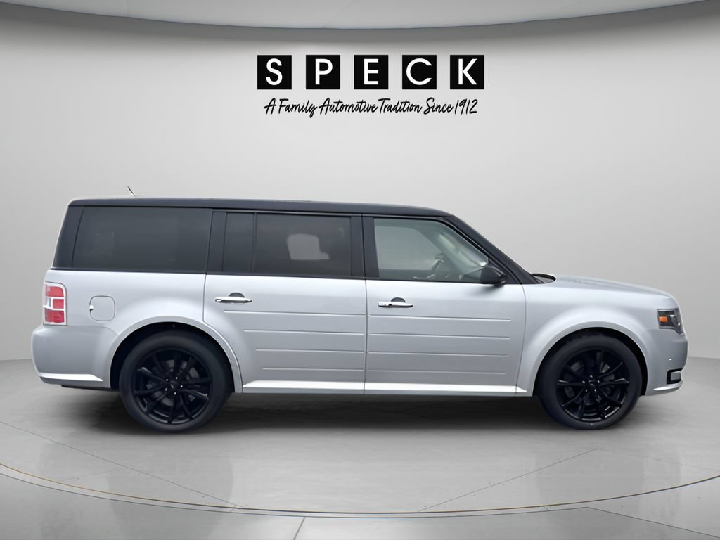 Used 2017 Ford Flex Limited w/ Equipment Group 303A AWD/4WD image 4