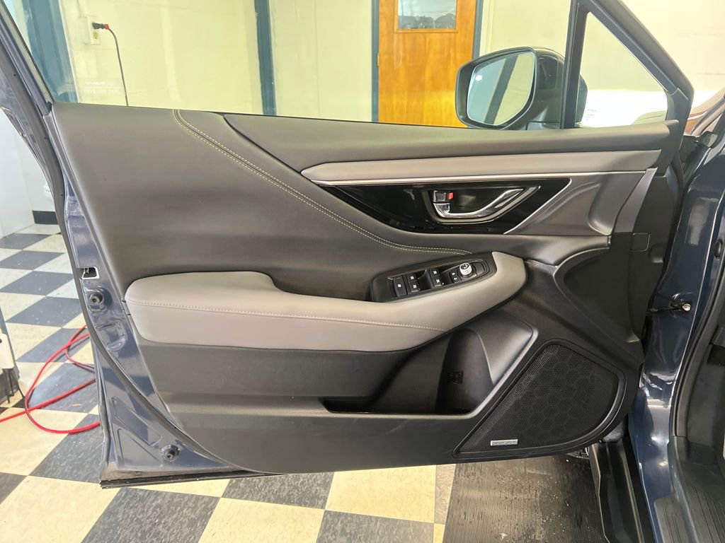 Used 2024 Subaru Outback Onyx Edition w/ Popular Package #2 image 33