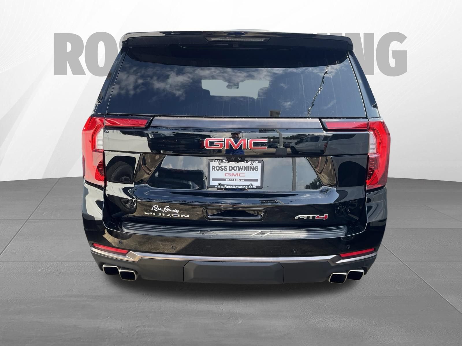 Used 2025 GMC Yukon XL AT4 Ultimate AWD/4WD image 5