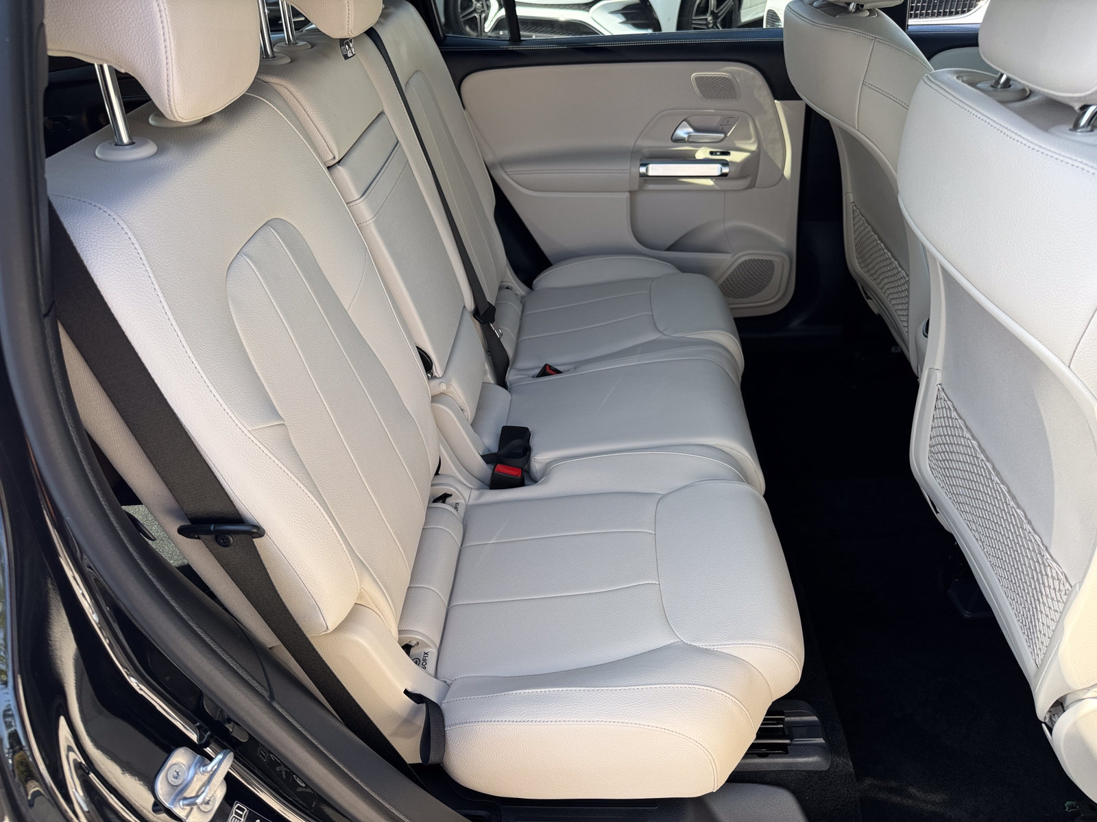 New 2026 Mercedes-Benz GLB 250 4MATIC image 5