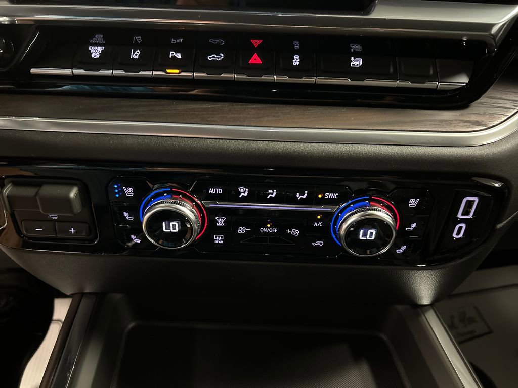 New 2026 GMC Sierra 2500 SLT w/ SLT Premium Package image 17