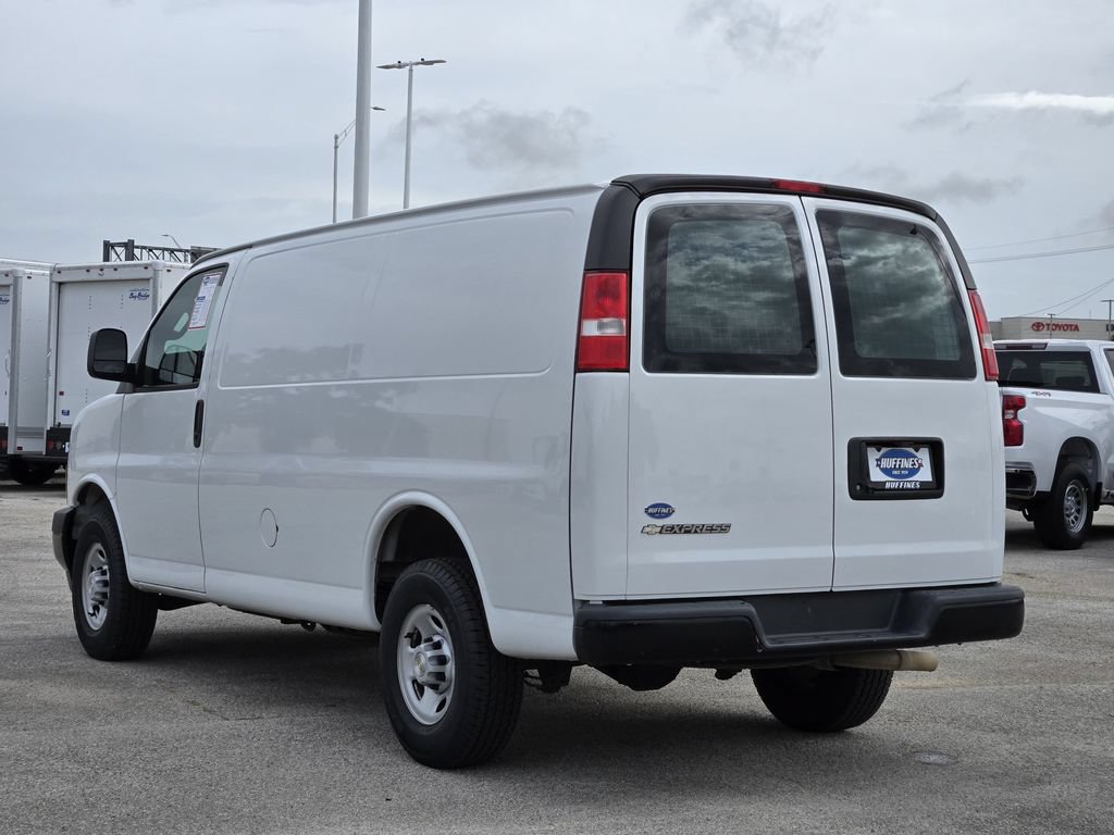 Used 2020 Chevrolet Express 2500 w/ Communications Package RWD image 5