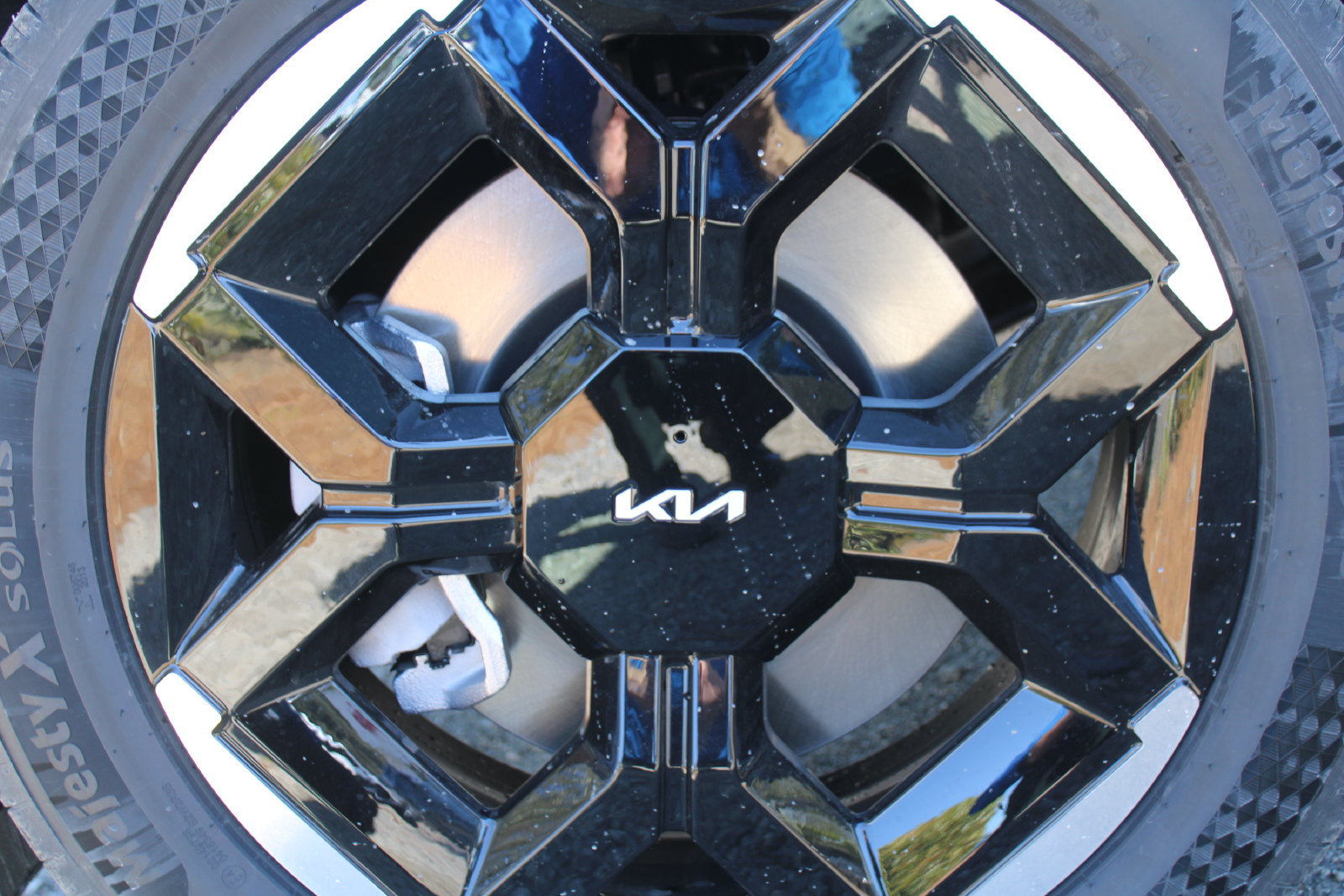 New 2027 Kia Telluride EX FWD image 19