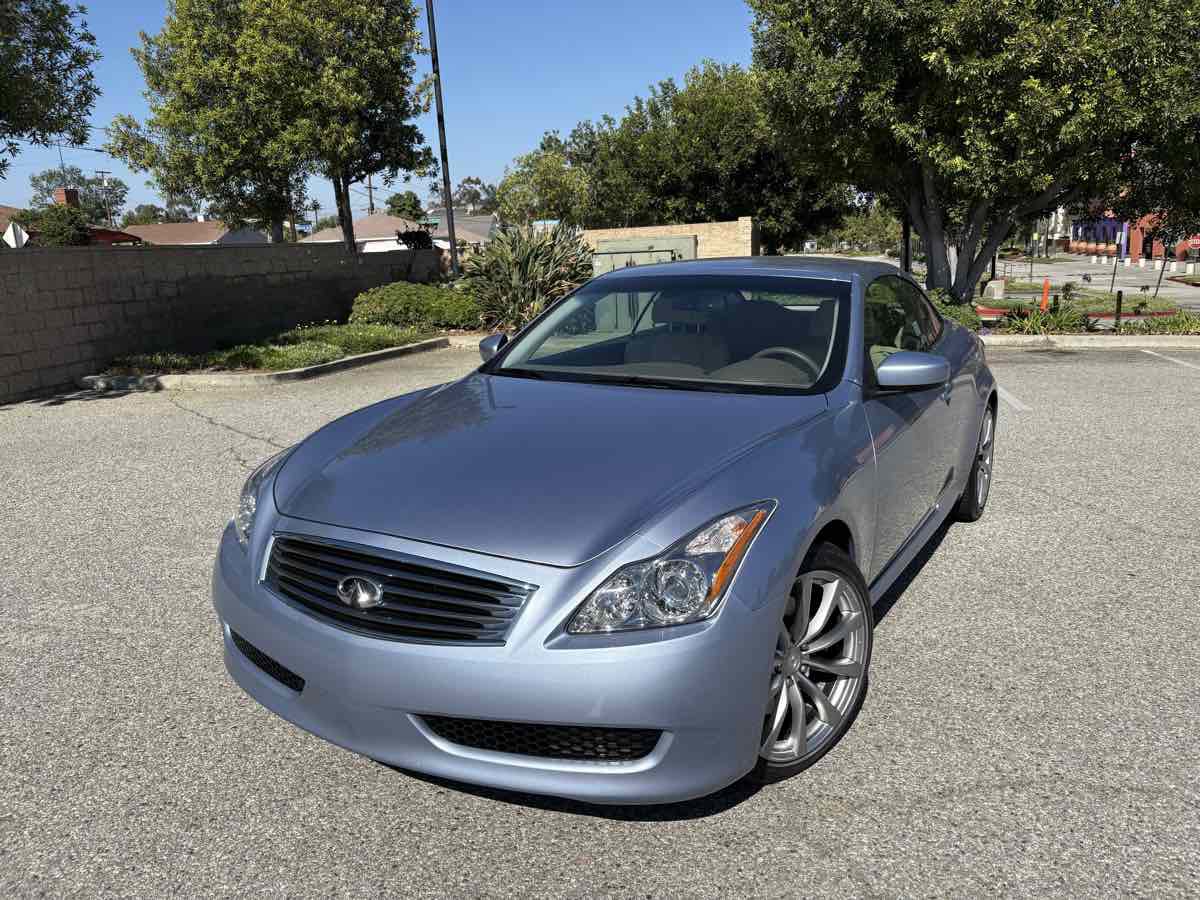 Used 2009 INFINITI G37 Sport w/ Premium Pkg image 4