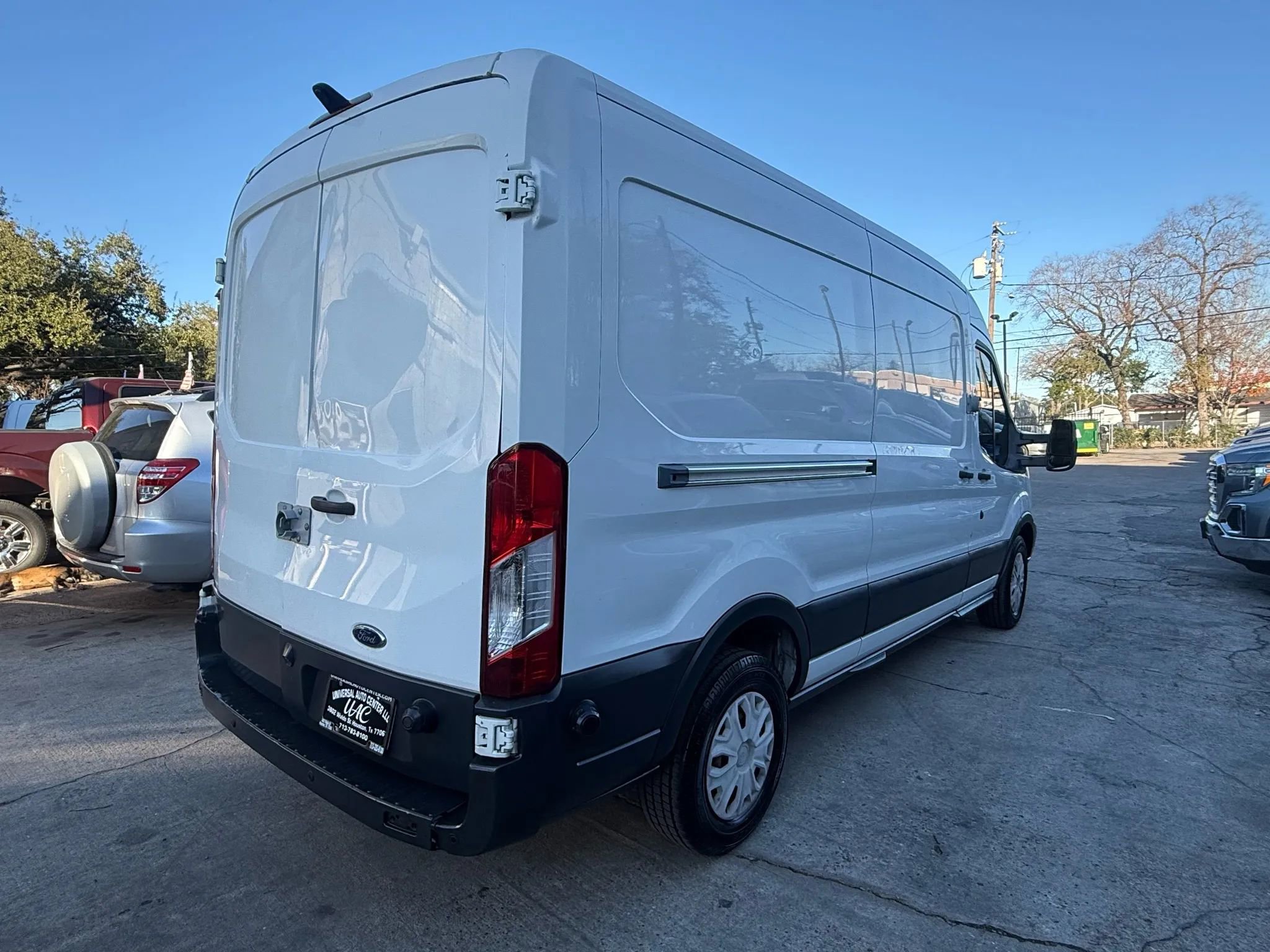 Used 2017 Ford Transit 350 148 Medium Roof RWD image 7