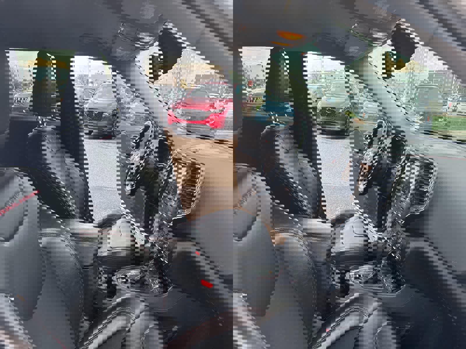 Used 2019 Jeep Cherokee Trailhawk w/ Cold Weather Group image 25