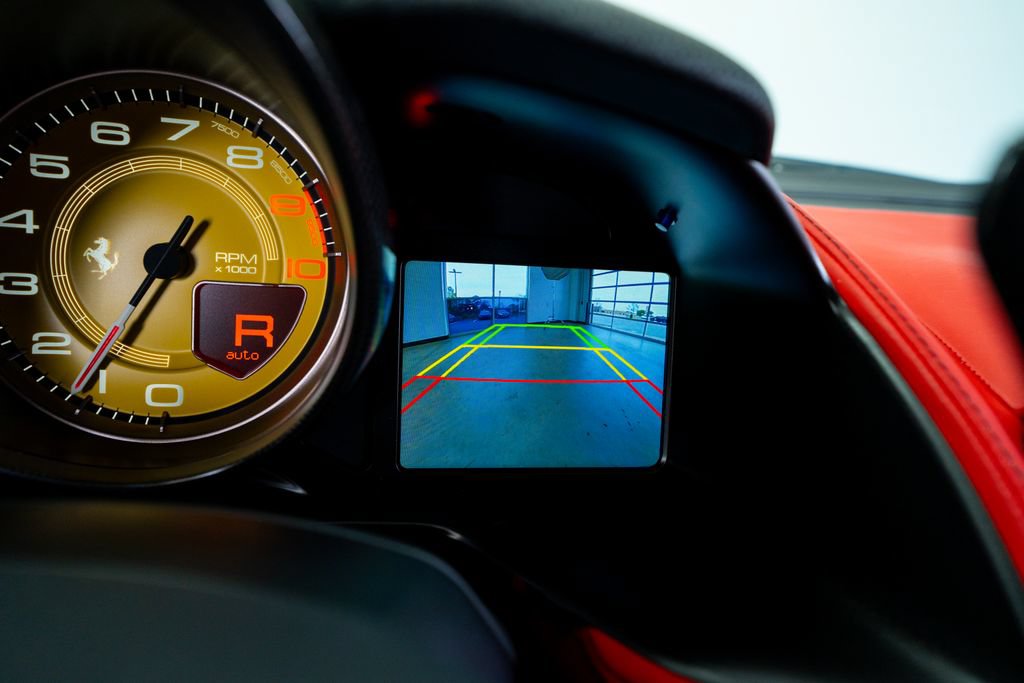Used 2020 Ferrari 812 Superfast RWD image 86