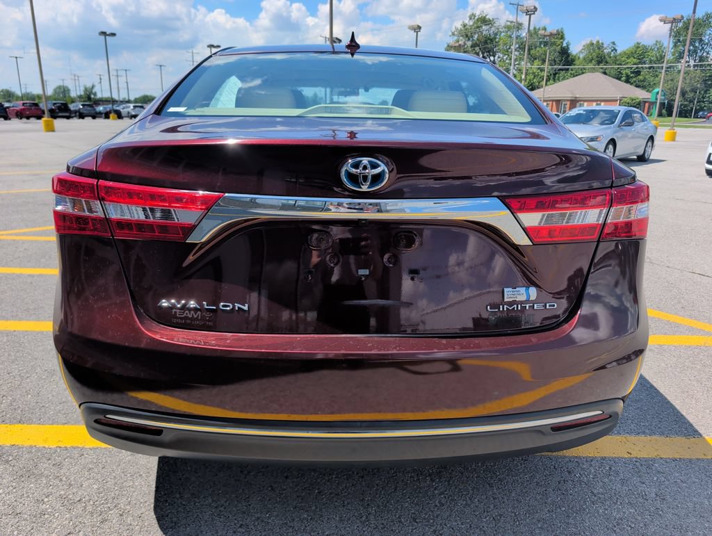 Used 2015 Toyota Avalon Limited w/ Technology Package FWD image 6