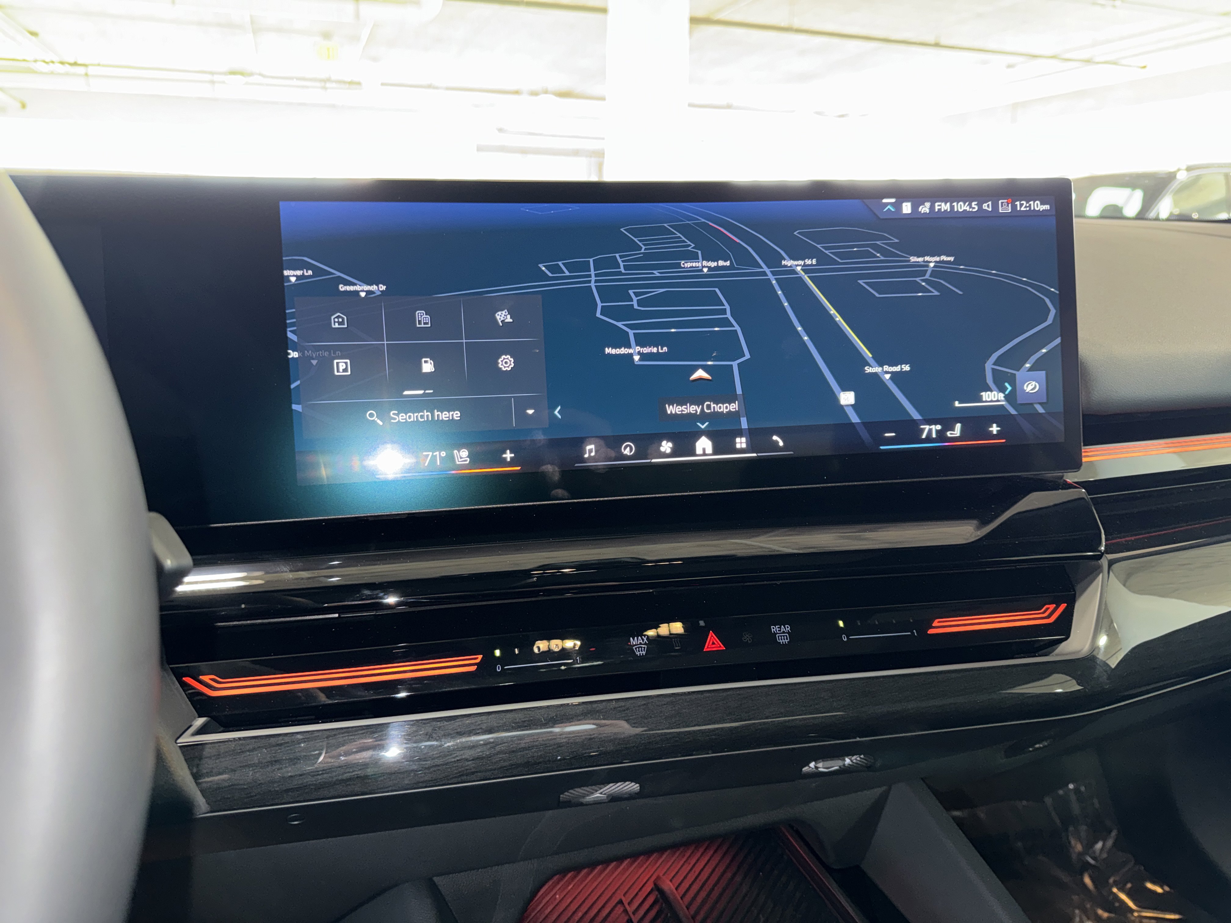 Used 2025 BMW 530i w/ M Sport Package image 27