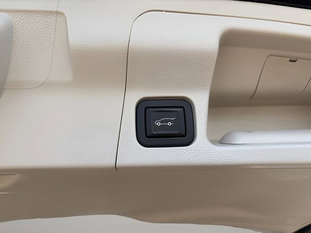 Used 2021 GMC Acadia Denali image 25