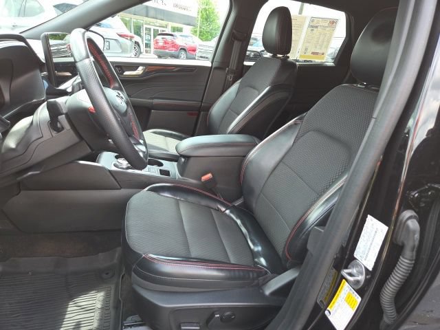 Used 2023 Ford Escape ST-Line w/ Tech Pack #1 AWD/4WD image 11