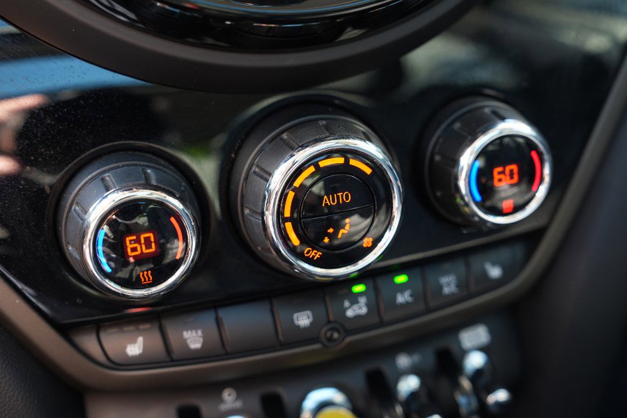 Used 2019 MINI Cooper Countryman SE w/ Premium Package AWD/4WD image 28