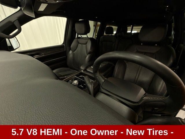 Used 2022 Jeep Wagoneer Series II AWD/4WD image 5