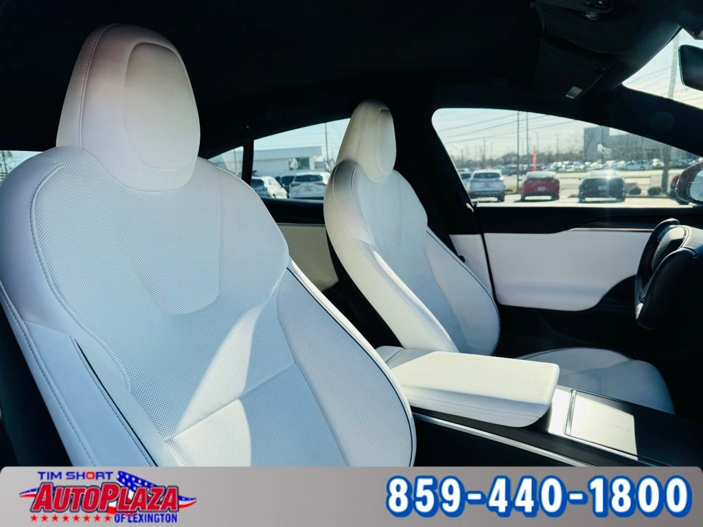 Used 2021 Tesla Model S Plaid image 40