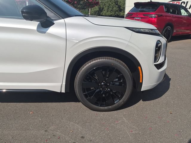 New 2026 Mitsubishi Outlander SEL Black Edition FWD image 10