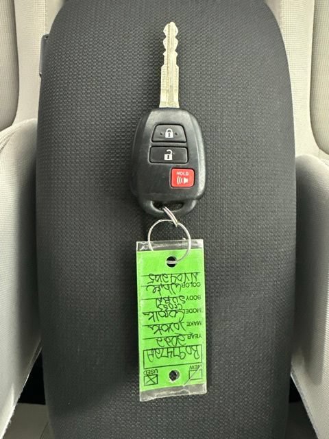 Used 2022 Toyota Corolla Cross L AWD/4WD image 31