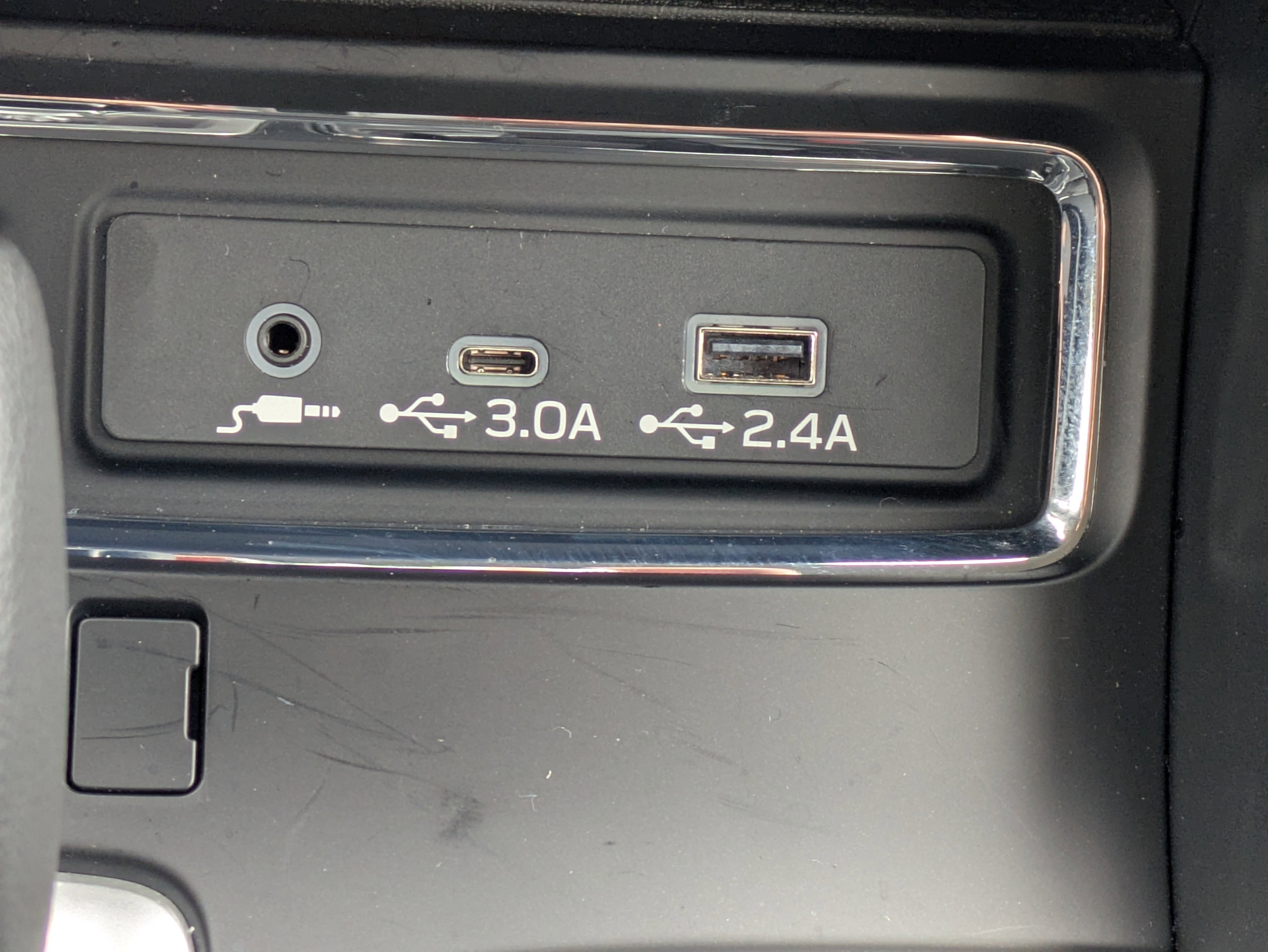 Certified 2025 Subaru Ascent Premium image 22