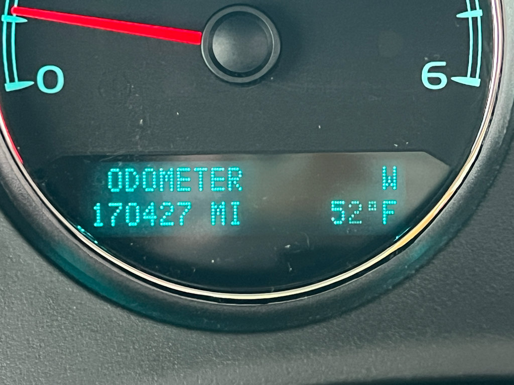 Used 2011 GMC Yukon Denali image 31