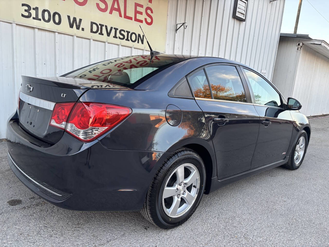 Used 2014 Chevrolet Cruze LT w/ All-Star Edition image 2