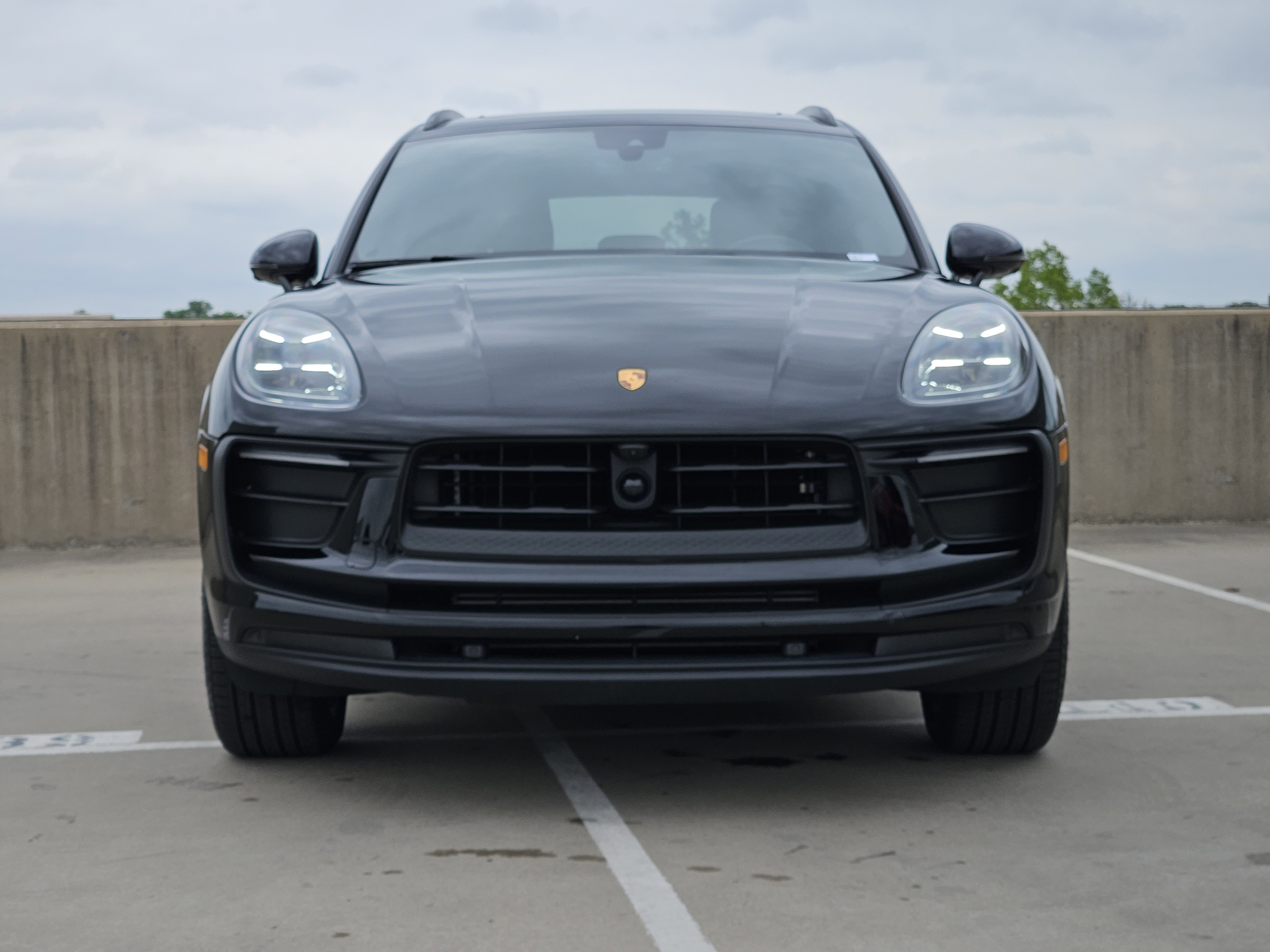 Certified 2026 Porsche Macan image 11