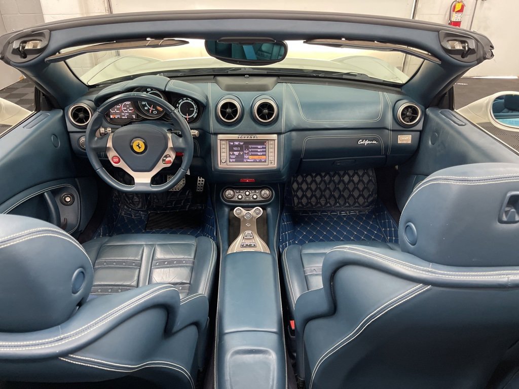 Used 2012 Ferrari California image 26