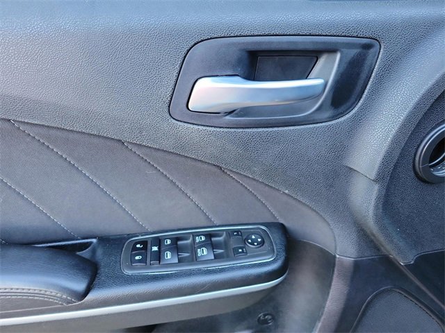 Used 2022 Dodge Charger SXT image 12