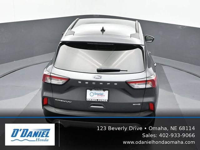 Used 2022 Ford Escape Titanium AWD/4WD image 17
